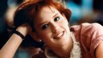 molly-ringwald-is-busier-than-ever_0.jpg