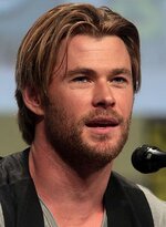 Chris_Hemsworth_SDCC_2014_(cropped).jpg Chris_Hemsworth_SDCC_2014_(cropped).jpg