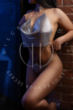 Selena6W.png
