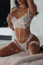 ALEX-SLIM-MIDDLE-EASTERN-ESCORT-NORTH-YORK.jpg